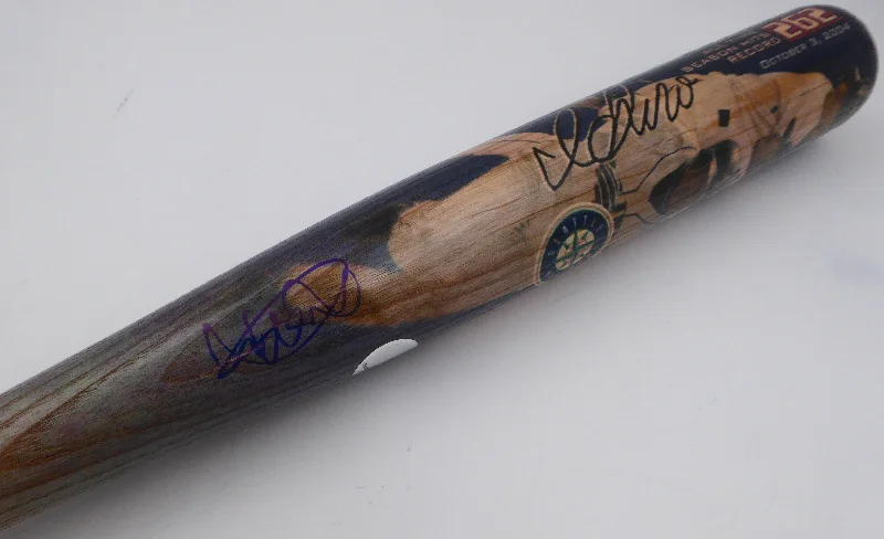 Ichiro Suzuki Autographed Commemorative 262 Hit Bat Seattle Mariners Beckett BAS QR #1W835815