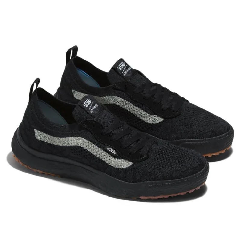 Vans Ultra Range VR3 Shoe Black / Pirate Black