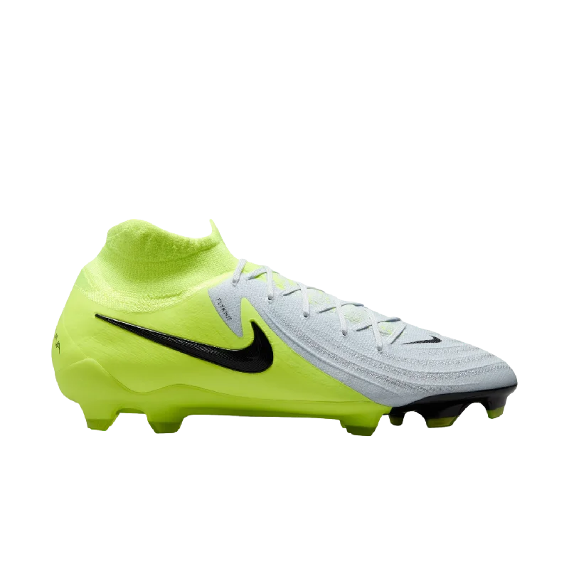 Nike Phantom Luna 2 Pro Firm Ground Cleats